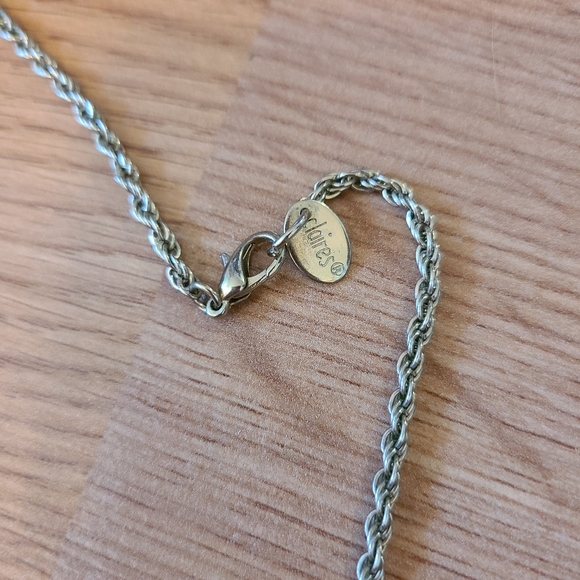 🌟 4/$20 Claire's Gold Colored Pendant Long Necklace - Picture 3 of 4